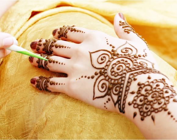 How Henna Tattoo Technique works